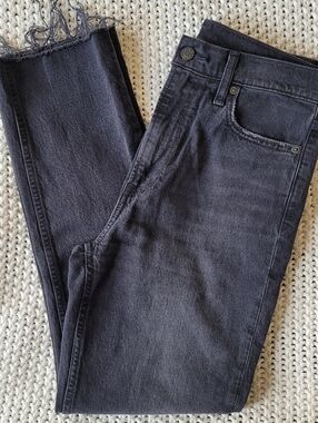 Gap Cheeky Straight Sky High Cutoff Jeans, Distressed Black Wash